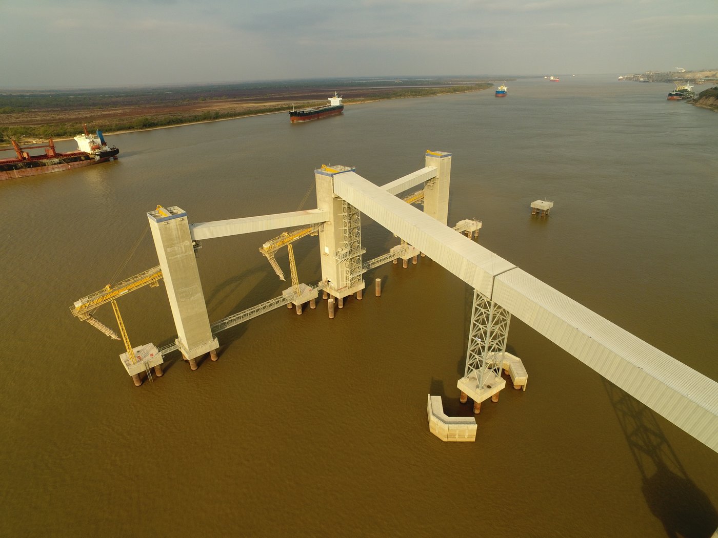 Trabajo de campo AB Agrimensura en Puerto AGD