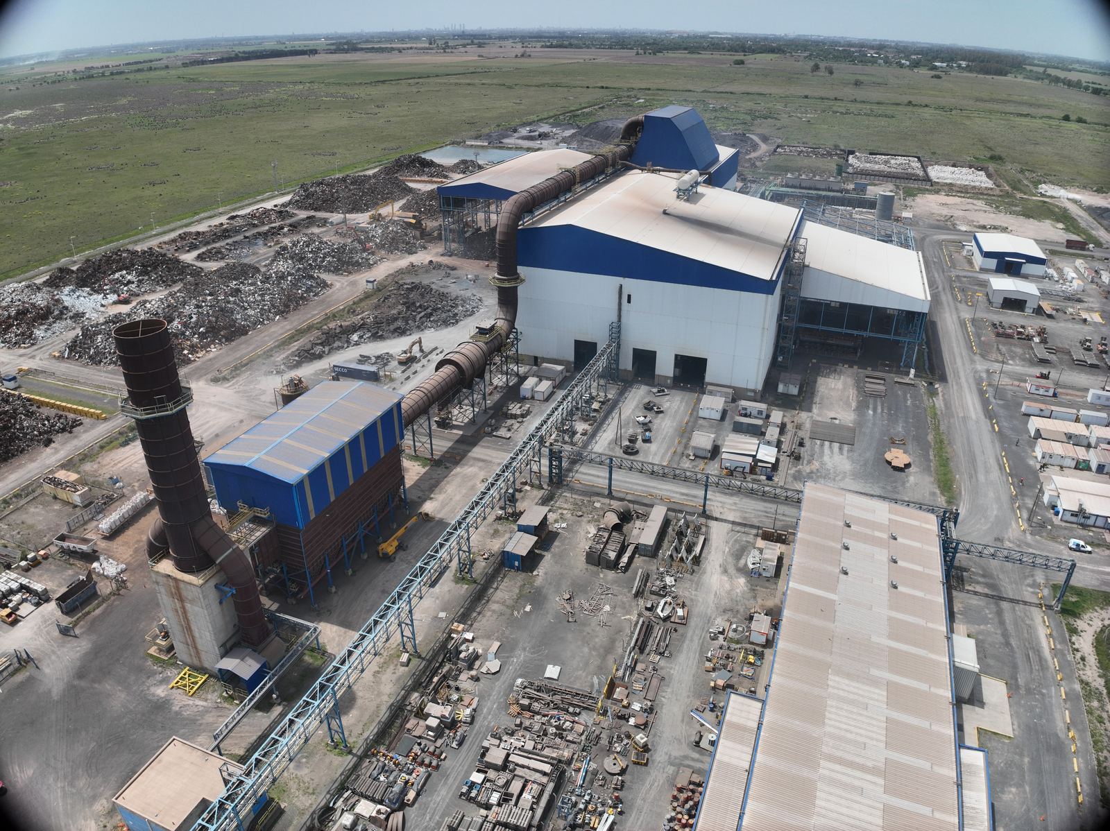 Vista aérea de planta industrial relevada por AB Agrimensura